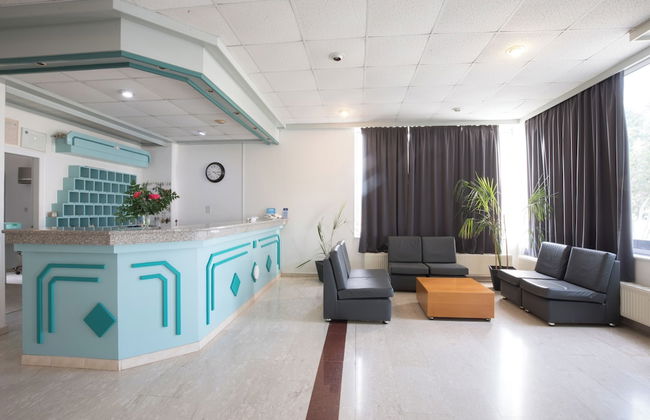 DebbieXenia Hotel Apartments - Foto 2