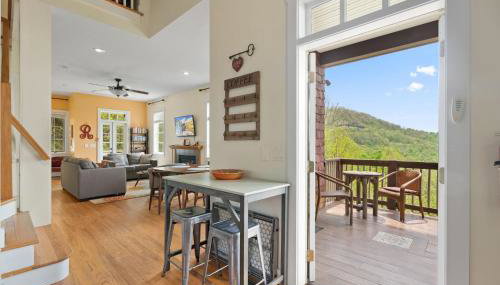 Mtn Views Hot Tub Close to Asheville - Foto 3