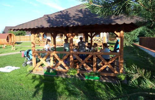 Dom drewniany na Kaszubach, rzeka, las, pola, niedaleko jeziora - Foto 23