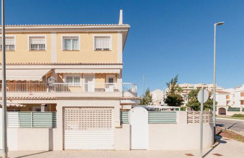 Casa Grande con Piscina Barbacoa cerca de la Playa con Aire Acondicionado Centralizado - Photo 11