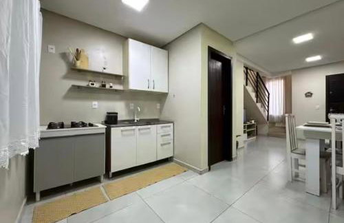 Casa moderna com garagem perto do aeroporto - Foto 4