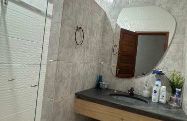 Charming Colonial Countryside Home with Wifi - Foto 9