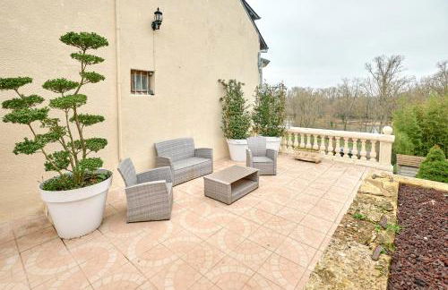 La Villa en Loire, avec Jacuzzi 6 places, Piscine chauffée, boulodrome, salle de jeu, 6 Chambres, vue Loire, 350M2 - Foto 48