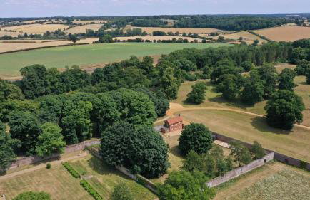 The Walled Garden at Woodhall Estate - Photo 23