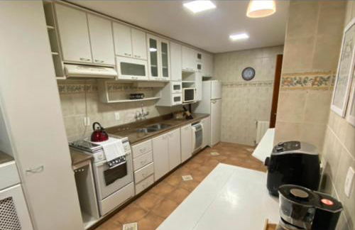 LUXUOSO APT ALMERIS PECCIN no Centro de GRAMADO - Foto 22