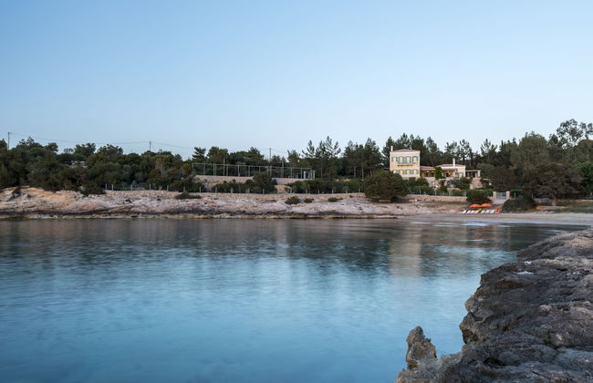 Electra Beachfront Villa - Photo 63