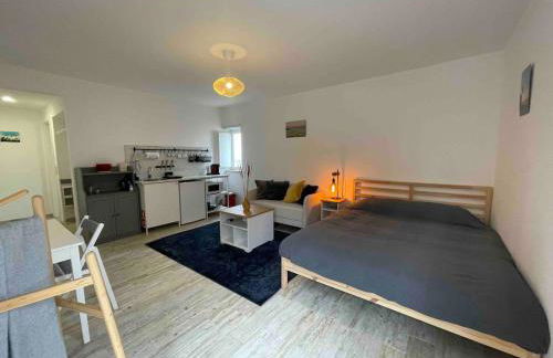 Spacious Studio in Sunny Villa Minutes to Beach - Foto 3