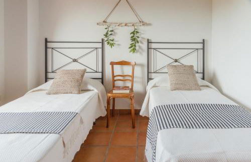 Casa Rural en Candeleda con piscina y un maravilloso jardín - Foto 45