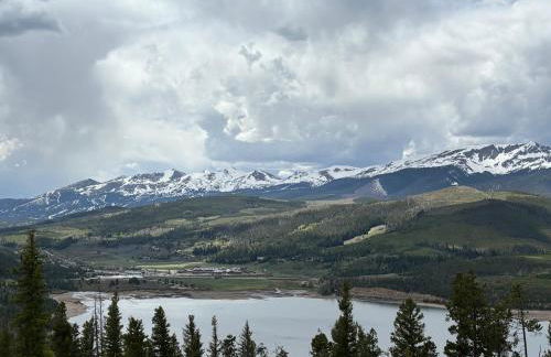 NEW! Marriott Slope View Ski in Ski out Luxury Studio Sleeps 4 Full kitchen, Amenities & Fee Parking - Foto 50