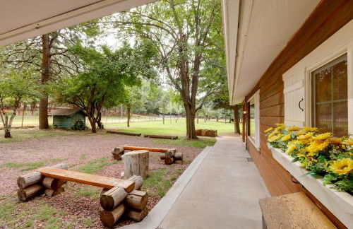 Cozy Cabin on 1 Acre in Premier Pine Neighborhood - Foto 22