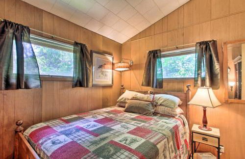 Year-Round Waterfront Getaway Lake Access and Dock! - Foto 15