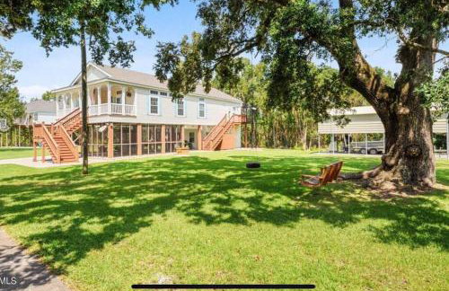 Old Town Bay St. Louis Outdoor Bar Area Game Room - Foto 40