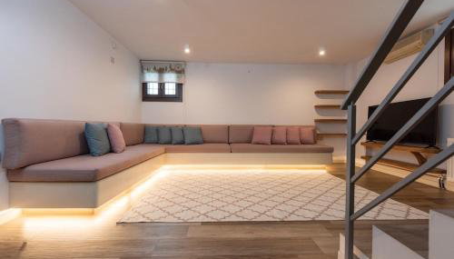 The Olive Home - Photo 2