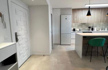 Modern 2 Bedroom Apartment with sea views - Foto 2