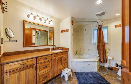 Walk-In Skiing/Tubing Across at Summit East - Foto 29