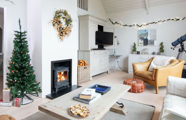 Superior House for 6 Near Beach w Parking Garden - Foto 33