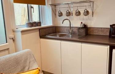 Sea Whispers at Porthleven - Foto 6