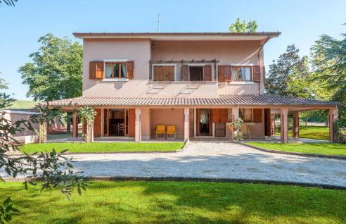 Gorgeous Home In Ponzano Di Fermo - Foto 8