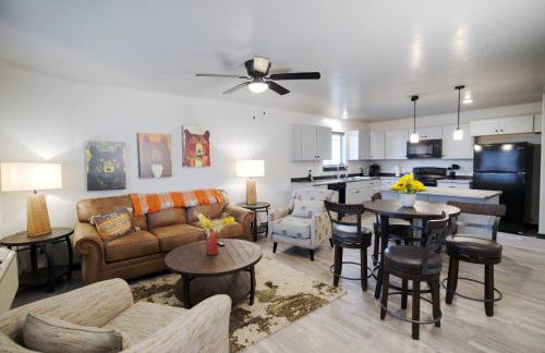 Copper King Extended Stay Collection - Foto 1