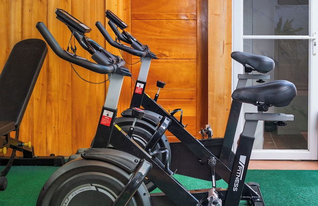 Galapagos and Beyond - Photo 21