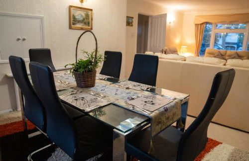 Farnborough Stay - 5 Bedroom - Foto 41