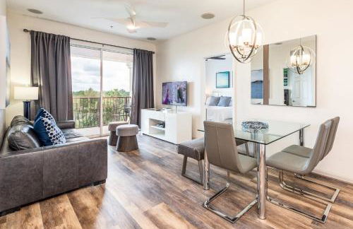 Pool*Top Floor*Forest Views*Balcony*VistaCay - Foto 1