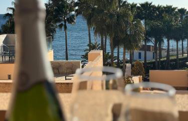 5 Stars BEACHFRONT PARADISE - Seaview, Always Heated Pool, Gym, Sauna! - Foto 15