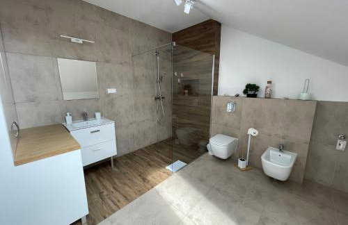 Apartament Rynek 13 z parkingiem - Centrum Bochni - Foto 11