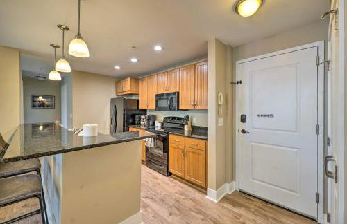 Grand Haven Condo - Walk to Nearby Hot Spots! - Foto 4