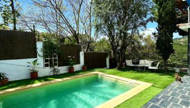 Casa familiar con piscina cerca del mar y montaña - Foto 4