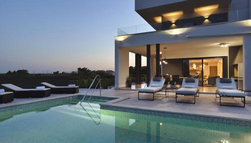 Villa Una in Pula with heated pool and whirlpool - Photo 3