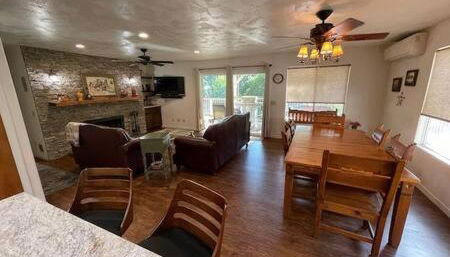 Creekside Suite Sleeps 2 Creek frontage Bbq - Foto 5