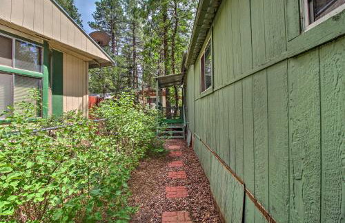 2 Mi to Rainbow Lake Woodsy Retreat with Deck! - Foto 25