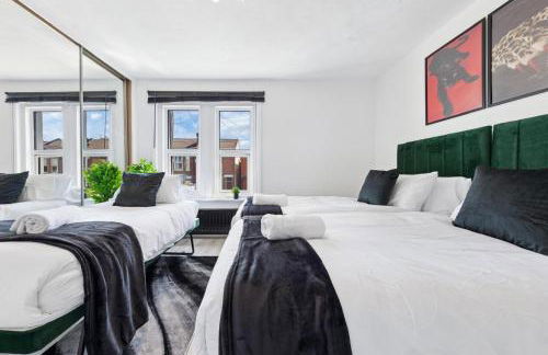 3 Beds Home walking distance from Shirley High Street - sleep 7 - Free Parking - Pool Table - 50" TV - Foto 28