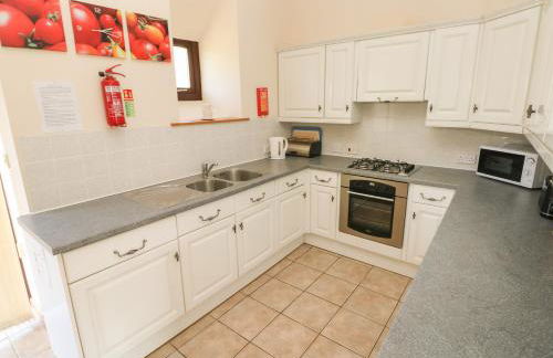 Hill Top Farm Cottage - Photo 6