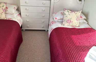 2 bedroomed cottage near quay - Foto 27