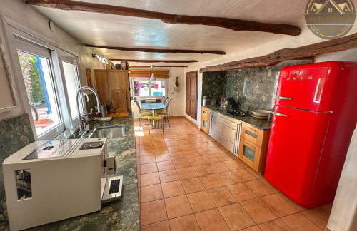 MAS M - Villa d'exception - Piscine - Jeux Enfants - BBQ - Plancha - Cheminée - Calme - 5 Chambres - SUDSEJOURCONCIERGERIE - Foto 25