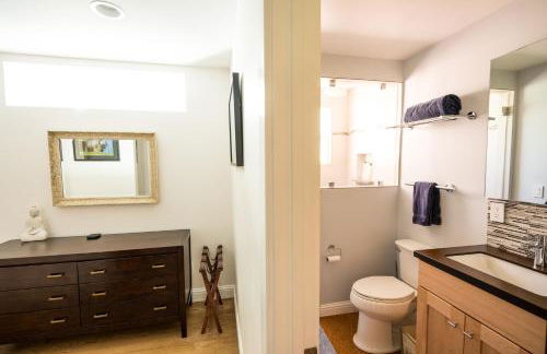 Serene Vineyard Chateau with Pool, Hot Tub, BBQ - Foto 54