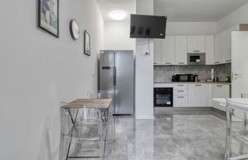 FREE Parking Large Apartment x11 with 4 bathrooms - Photo 44