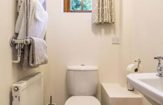 Studio in the Field - Photo 20