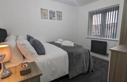 CLARITURF - 4 Bedroom Semi - Private Parking near Turf Moor, Town Centre, Transport and Motorway Links next to Canal, 3 Parks and Lake - Sky and Netflix - Foto 35