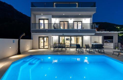 Villa Neda Heated Pool, Hot-tub, Sauna, 3 bedrooms - Photo 43