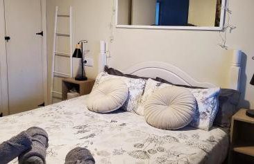 Ático centrico, 50m de la playa, vista al mar y al Peñon, gran terraza, parking, wifi fibra - Foto 24