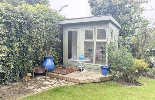 3 Bed with parking, ideal for families - Photo 22