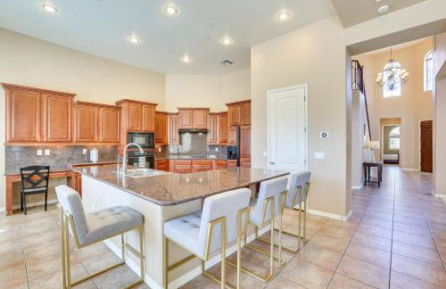 Poolside Dining! Family Home 5 Mi to Goodyear - Foto 8