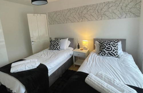 Spacious 3 Bedroom Contractor Stay House in Birmingham B23 near M6 & Fort Dunlop with Free Parking and WiFi - Foto 19