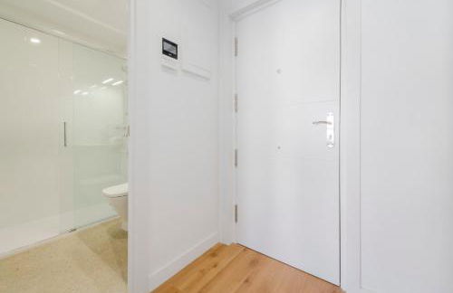 Elegancia con parking para 4, vive La Latina - Photo 2