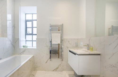 Palace Wharf Apartments - Foto 91