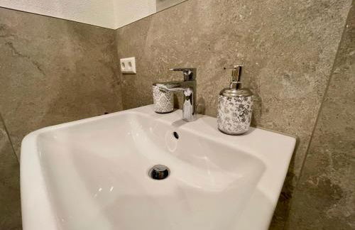 NEU Goldstadt Gallery City Suite Zentrum Pforzheim am Schlössle - Foto 6