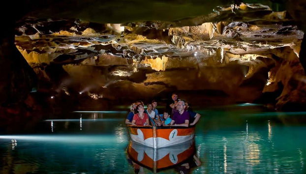 Navegando por el interior de las cuevas